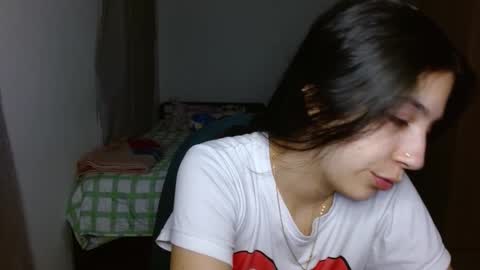 Mia online show from September 2025 03:00:01 AM