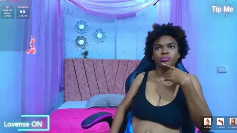 Snapshot of mia__thomson_ chatting on May 2026 03:33:01 AM MIA online show from May 2026 03:33:01 AM