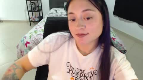 mia online show from December 2024 03:04:02 AM