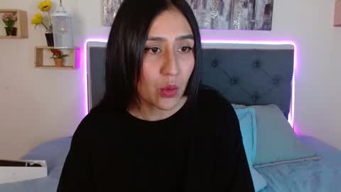 Snapshot of mia_ayra chatting on September 2025 03:39:01 PM M I A A Y R A online show from September 2025 03:39:01 PM