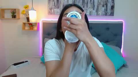 Snapshot of mia_ayra chatting on October 2025 03:18:01 PM M I A A Y R A online show from October 2025 03:18:01 PM