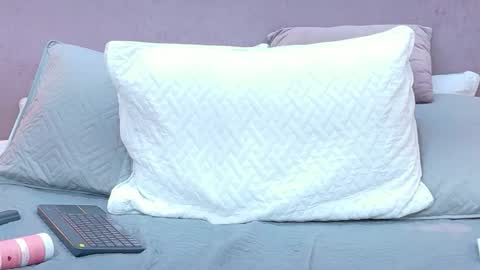 Snapshot of mia_bellefort chatting on January 2026 07:34:01 AM Mia Bellefort online show from January 2026 07:34:01 AM