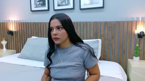 Snapshot of mia_bellefort chatting on February 2026 08:58:01 PM Mia Bellefort online show from February 2026 08:58:01 PM