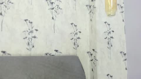Mia  online show from January 2025 06:09:01 PM