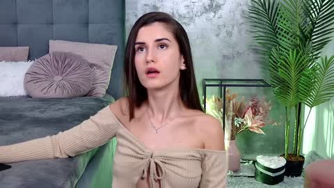 Freya Allen online show from December 2024 10:06:01 PM