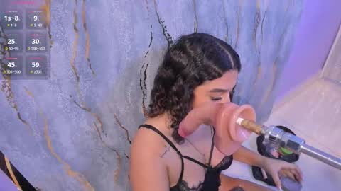 mia online show from October 2025 11:44:02 AM