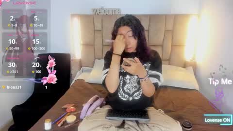 mia_cavallii online show from March 2026 12:01:02 PM