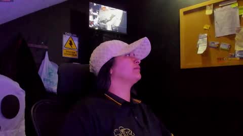 Mia daniela  online show from October 2025 11:58:02 PM