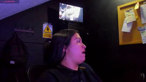 Mia daniela  online show from October 2025 02:41:01 AM