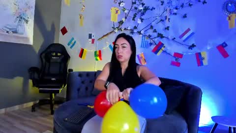 Snapshot of mia_davis__ chatting on June 2026 11:52:02 AM mia_davis__ online show from June 2026 11:52:02 AM