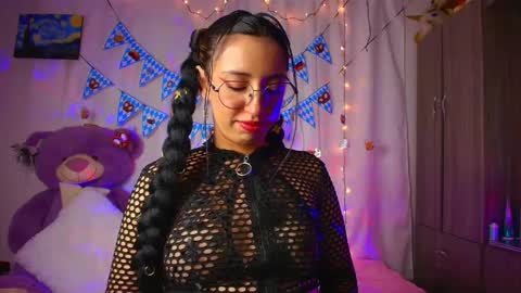 Mia flames online show from September 2025 12:47:02 AM