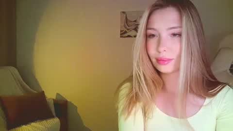 Mia online show from July 2026 10:25:02 PM
