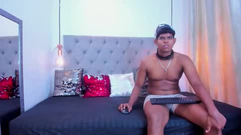 MIA  online show from September 2025 08:31:01 PM