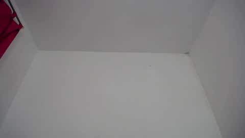 M I A online show from December 2025 11:27:02 AM