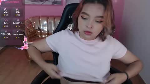 Snapshot of mia_foster_t chatting on October 2025 12:30:01 PM Mia online show from October 2025 12:30:01 PM