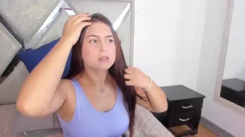 mia fox online show from October 2025 12:28:01 PM