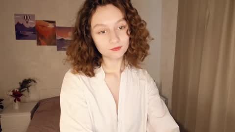 Snapshot of mia_frizz chatting on January 2025 09:40:02 AM Mia online show from January 2025 09:40:02 AM