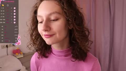 Snapshot of mia_frizz chatting on October 2025 02:48:02 PM Mia online show from October 2025 02:48:02 PM