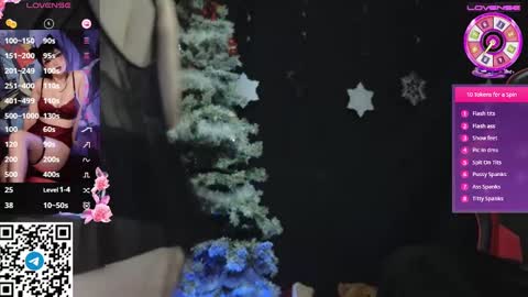 Snapshot of mia_g0ld chatting on December 2024 07:19:02 PM Golden ones online show from December 2024 07:19:02 PM