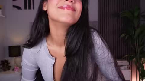 Mia  online show from March 2026 12:55:02 PM