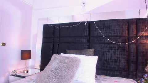 MIA online show from December 2024 09:24:01 PM