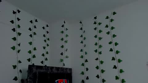 MIA online show from October 2025 09:15:02 PM