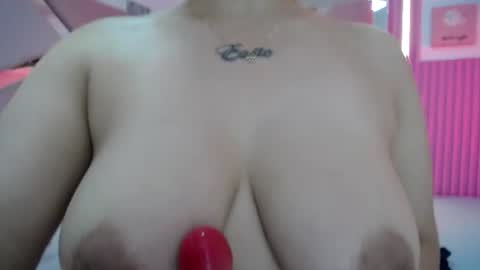 Snapshot of mia_garcia28 chatting on June 2026 01:54:02 PM mia_garcia28 online show from June 2026 01:54:02 PM