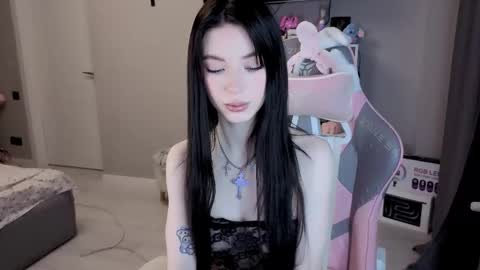 MIA HELP ME REACH 100 LIKES online show from December 2025 03:43:01 PM