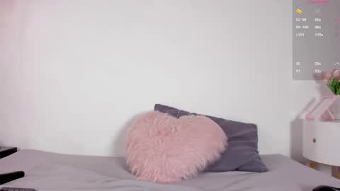  I am Mia  online show from April 2026 01:03:01 PM