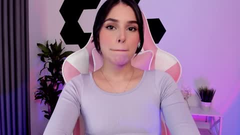 Lau  online show from February 2025 05:37:01 AM
