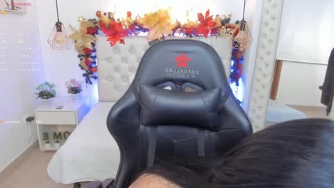    online show from December 2024 12:55:02 PM
