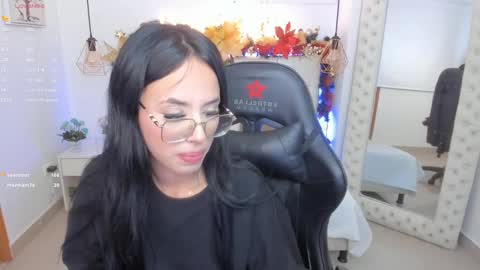    online show from December 2024 01:17:01 PM