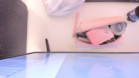 Snapshot of mia_jonnees chatting on September 2025 12:09:01 PM online show from September 2025 12:09:01 PM