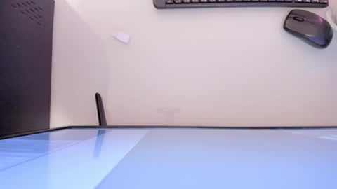 Snapshot of mia_jonnees chatting on November 2025 12:18:02 PM online show from November 2025 12:18:02 PM