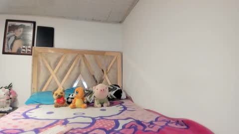 mia kaneee online show from November 2025 02:11:02 AM