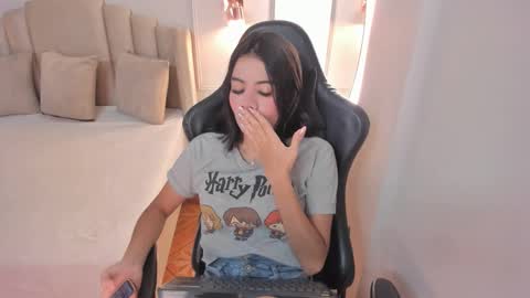 Snapshot of mia_kisses2 chatting on September 2025 07:08:01 AM Mia online show from September 2025 07:08:01 AM