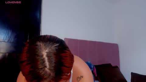 mia_lauryn online show from April 2026 08:00:02 PM