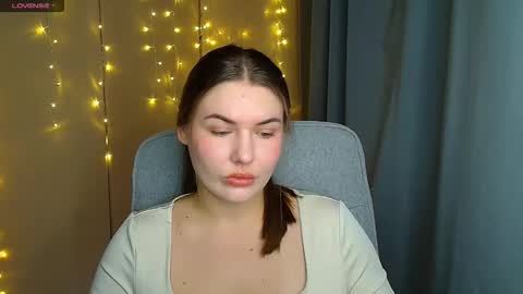 mia_lemm online show from November 2025 07:24:02 AM