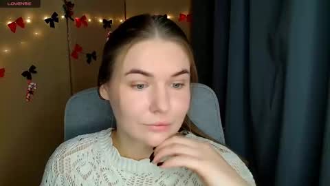 mia_lemm online show from December 2025 07:46:02 AM