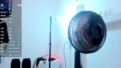 Snapshot of mia_lourence chatting on October 2025 02:24:02 PM Mia online show from October 2025 02:24:02 PM