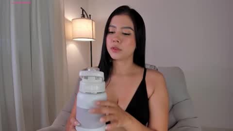 MIA LOVE   online show from March 2026 10:04:01 PM