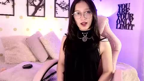 Snapshot of mia_luna0 chatting on July 2026 11:07:02 PM Mia online show from July 2026 11:07:02 PM
