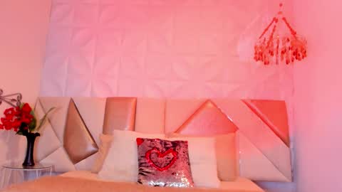 Snapshot of mia_lure chatting on October 2025 08:00:02 PM Mia online show from October 2025 08:00:02 PM