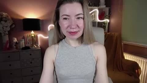 Mia online show from February 2025 07:18:02 AM