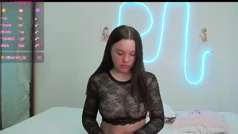 Snapshot of mia_mia99 chatting on July 2026 09:22:01 PM MIA online show from July 2026 09:22:01 PM