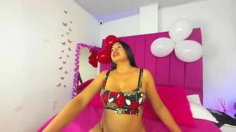 MiaMiller online show from February 2026 07:21:02 PM