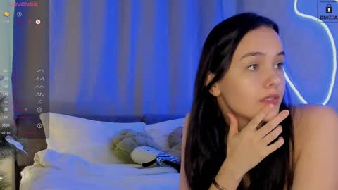 Mia online show from December 2024 04:59:02 AM