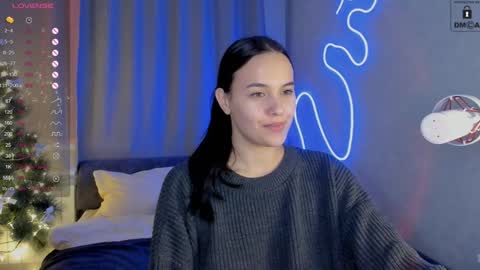 Mia online show from January 2025 08:32:01 PM