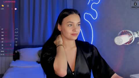 Mia online show from January 2025 11:32:02 AM