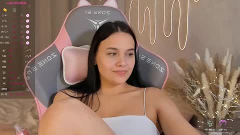 Mia online show from February 2025 03:20:02 PM